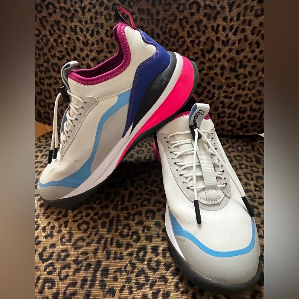 Clove Aeros Wavelength W9.5 M8 Healthcare Sneakers Good RN
